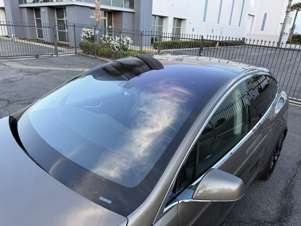 2016 Tesla Model X Image 85