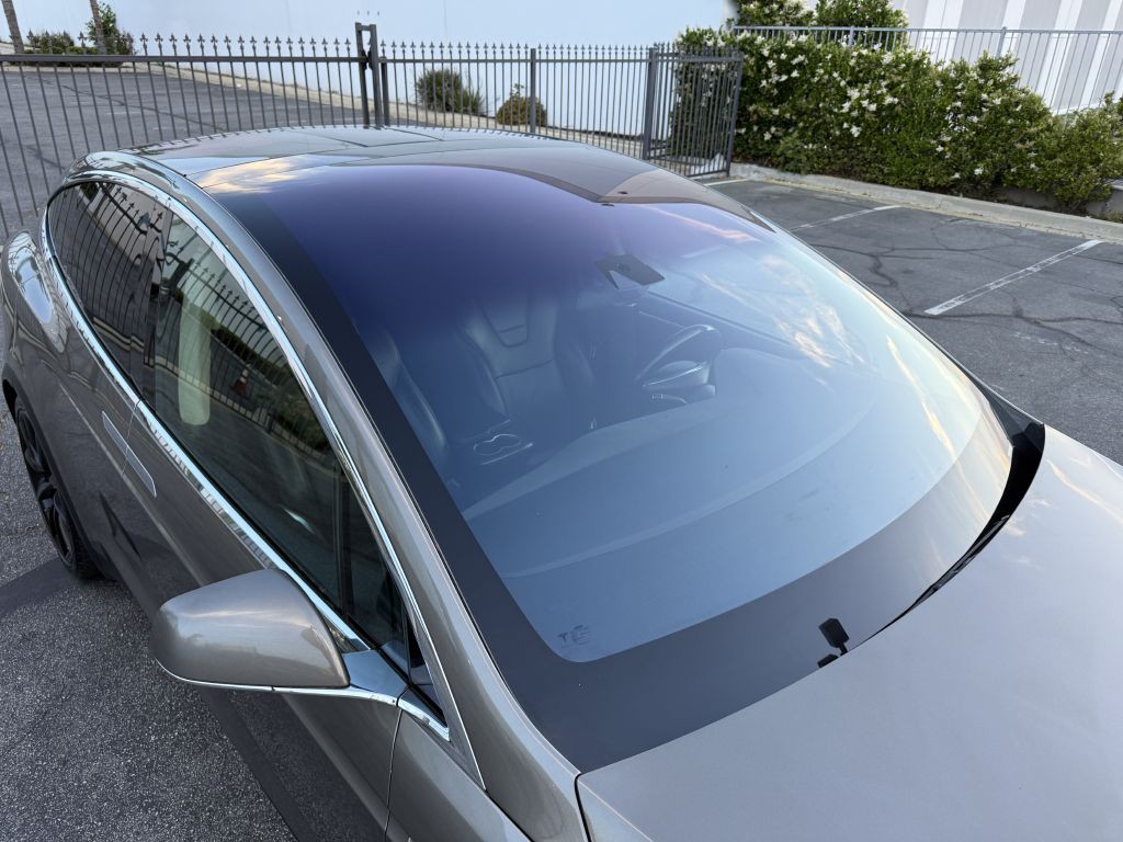 2016 Tesla Model X Image 86