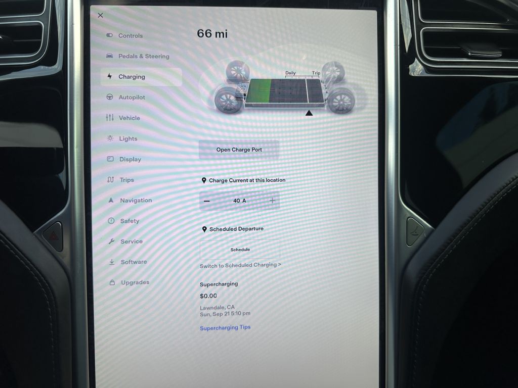 2016 Tesla Model S Image 22