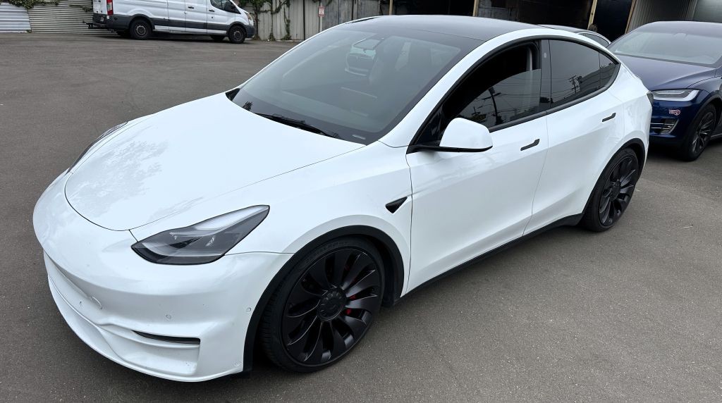 2021 Tesla Model Y Image 3
