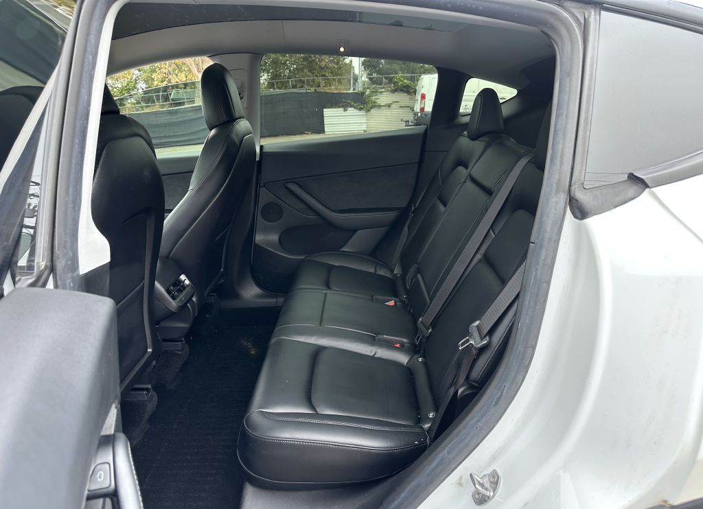 2021 Tesla Model Y Image 11