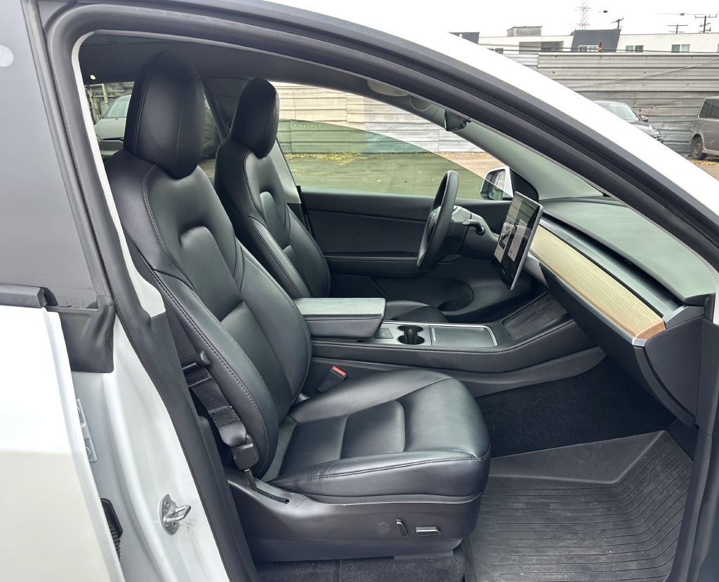 2021 Tesla Model Y Image 13