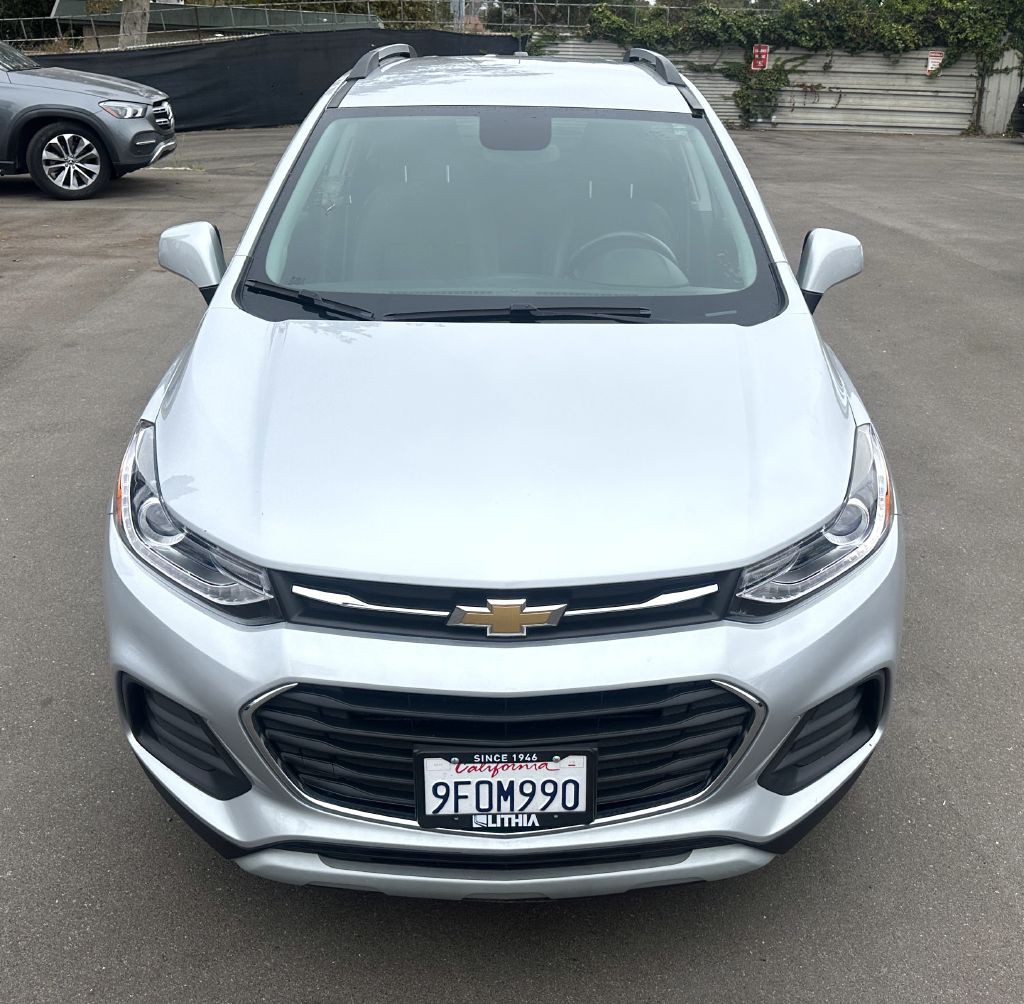 2022 Chevrolet Trax Image 2
