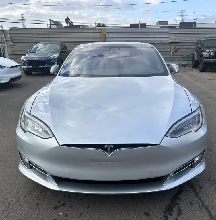 2017 Tesla Model S Image 2