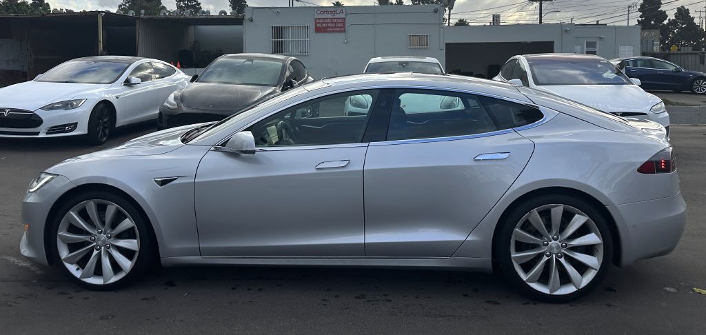 2017 Tesla Model S Image 3