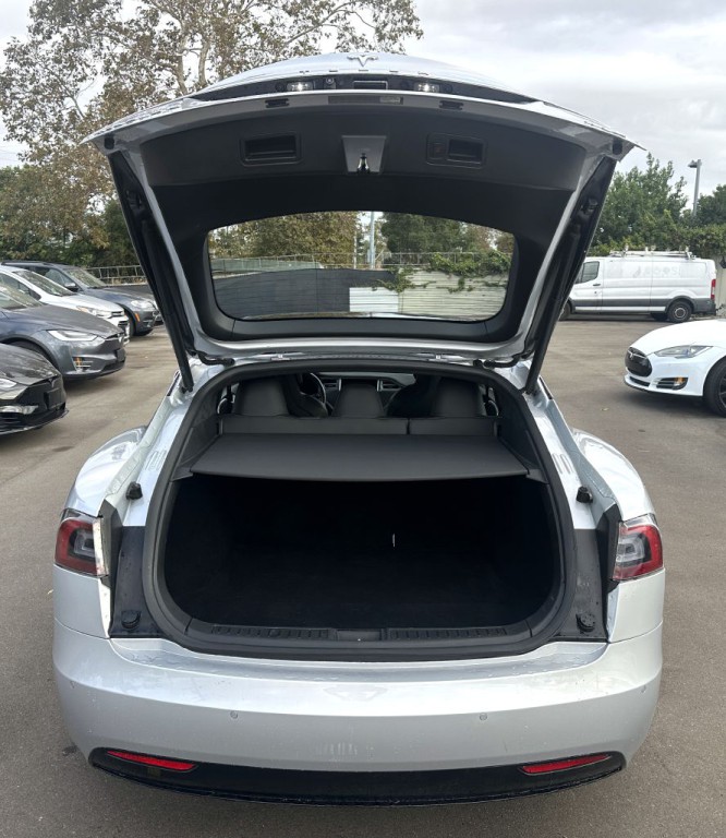 2017 Tesla Model S Image 6
