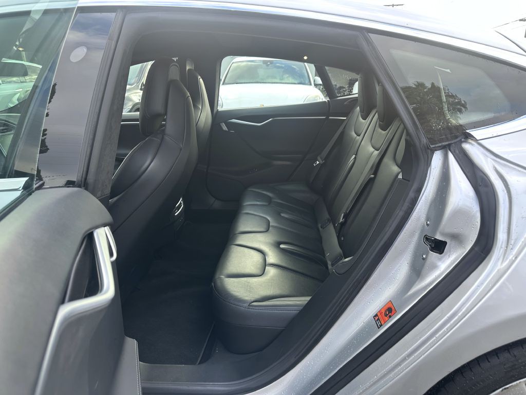 2017 Tesla Model S Image 10