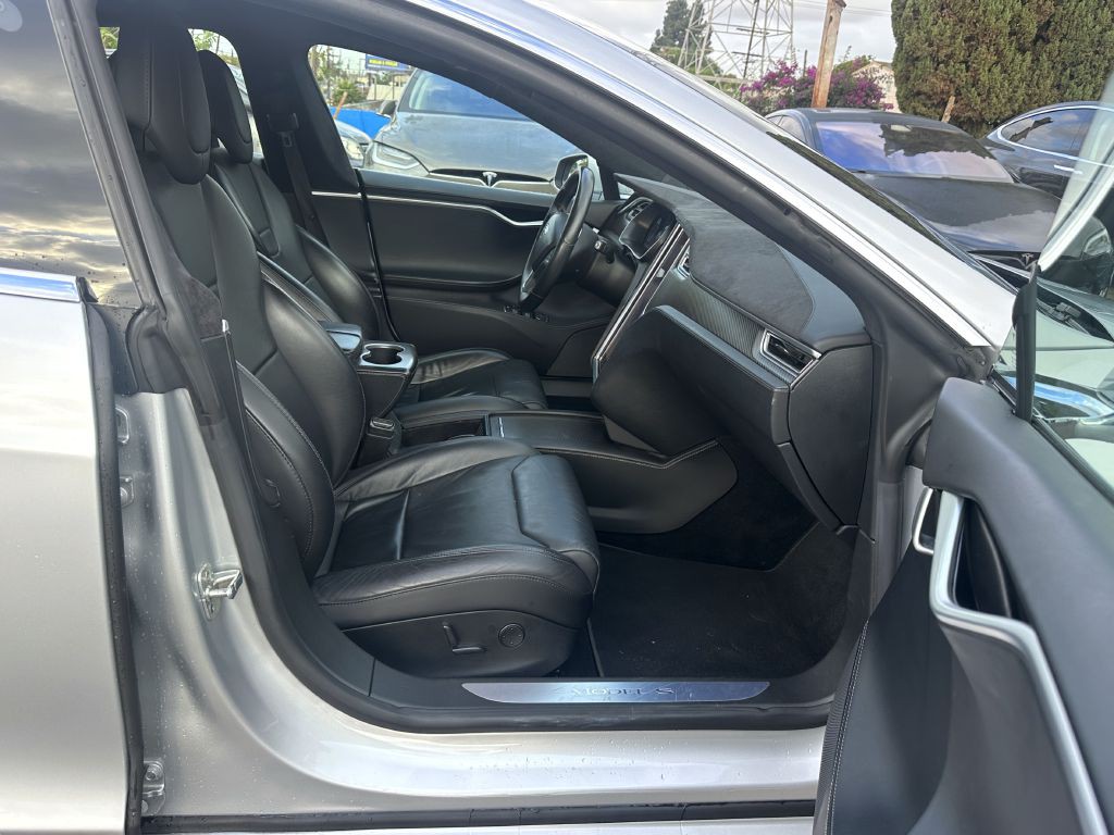 2017 Tesla Model S Image 12