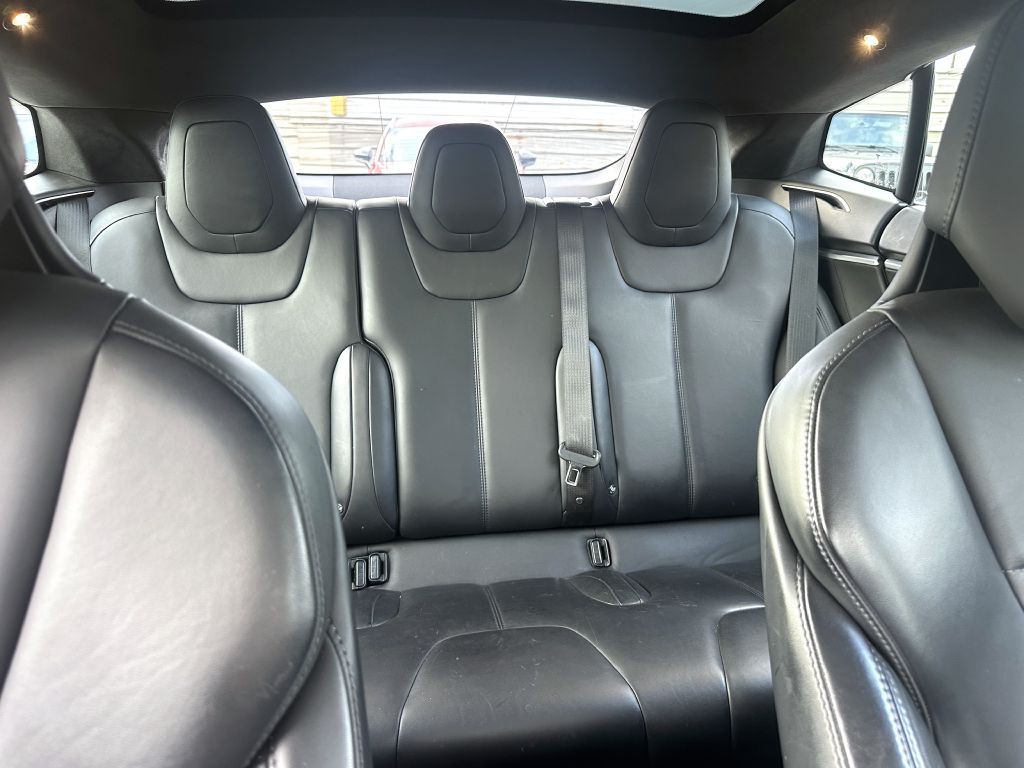 2017 Tesla Model S Image 13