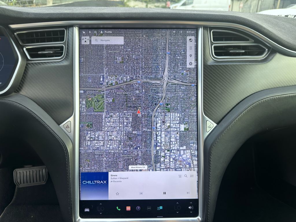 2017 Tesla Model S Image 16