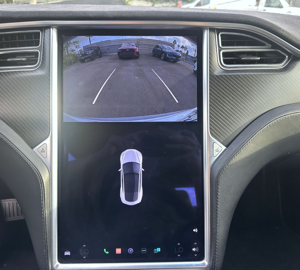 2017 Tesla Model S Image 19