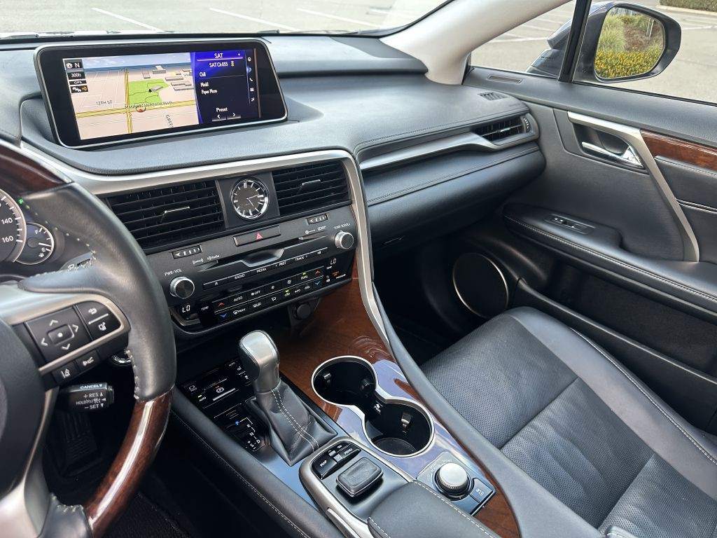 2018 Lexus RX Image 21