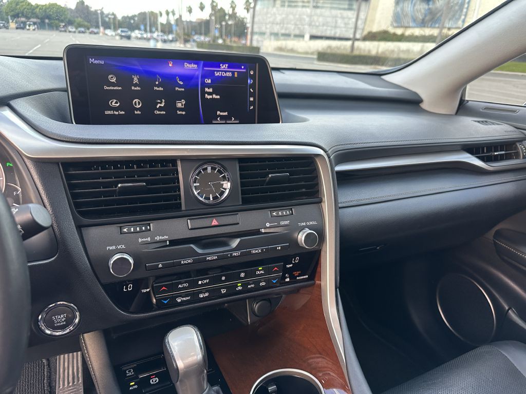 2018 Lexus RX Image 24