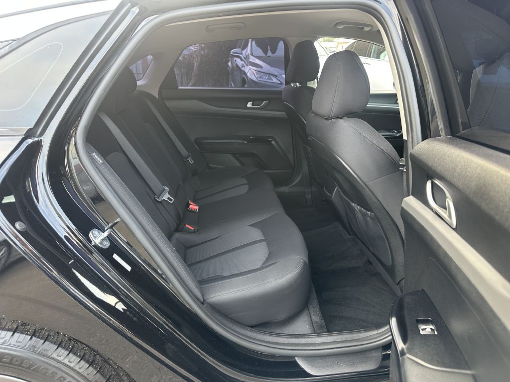 2021 Kia K5 Image 11