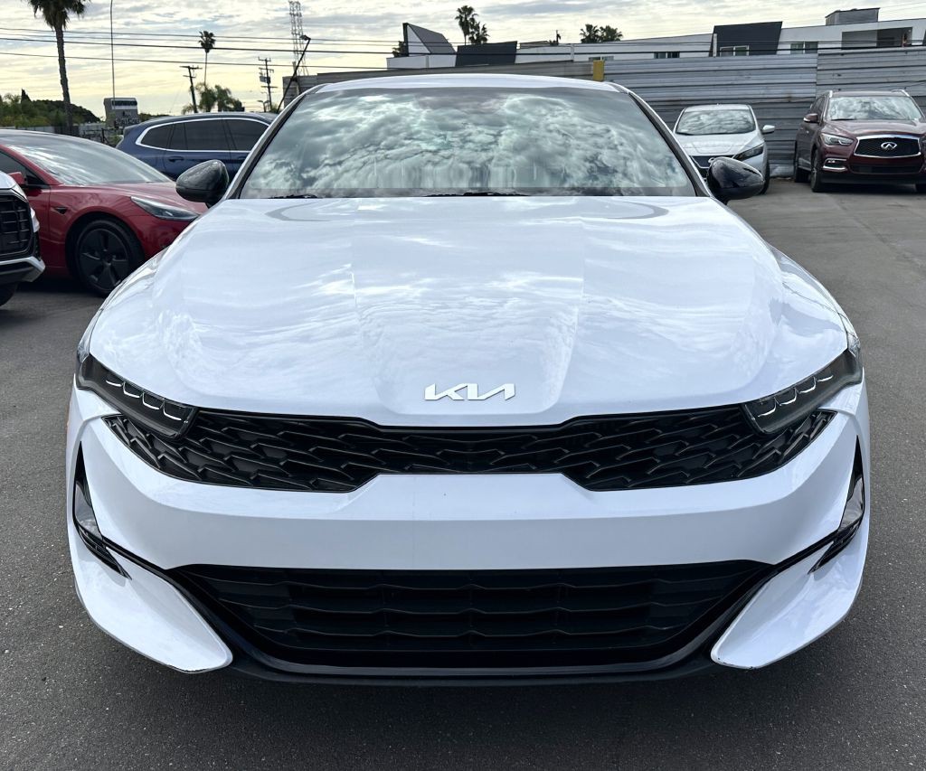 2022 Kia K5 Image 1