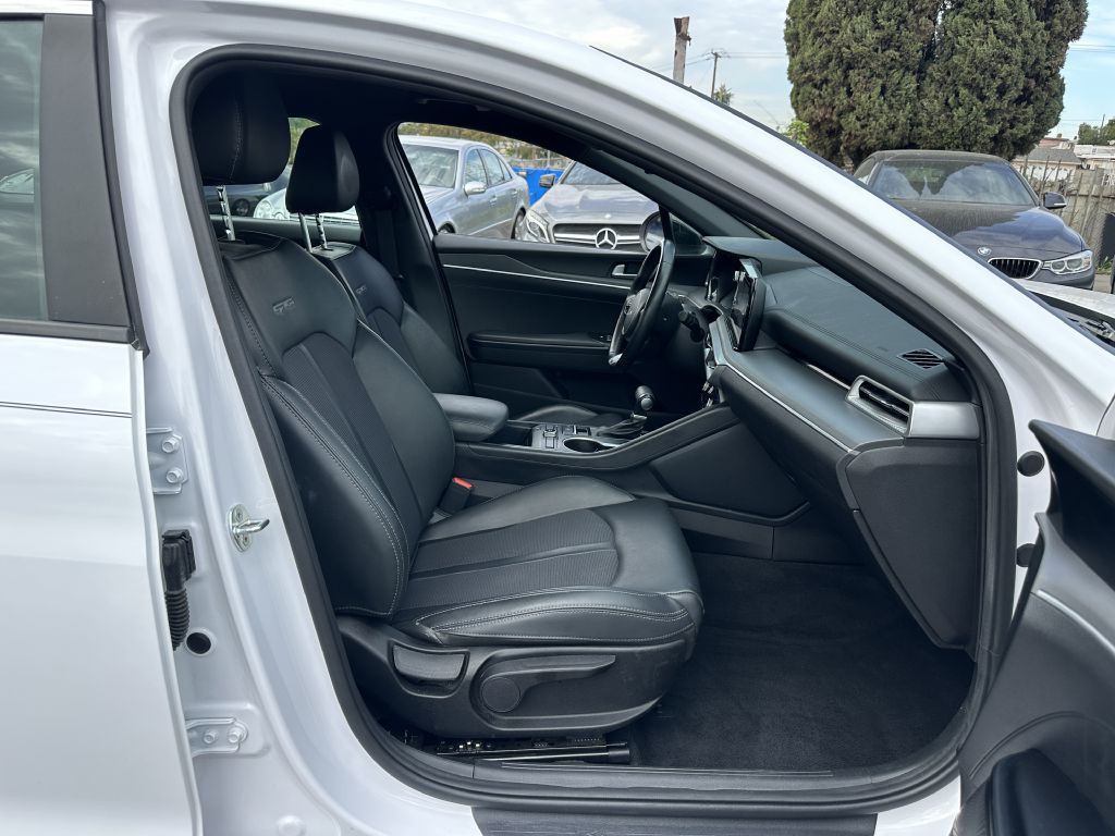 2022 Kia K5 Image 13