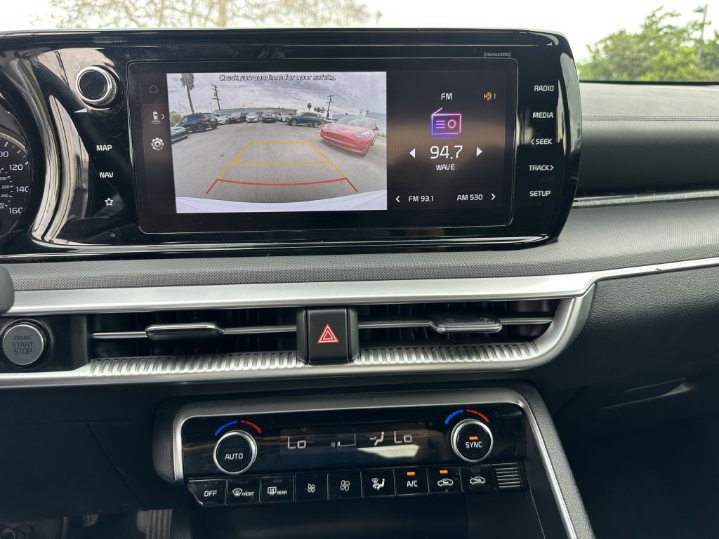 2022 Kia K5 Image 17