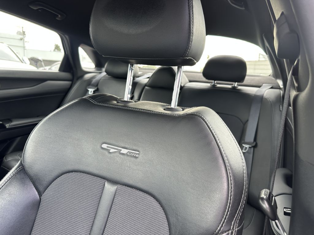 2022 Kia K5 Image 20