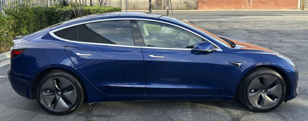 2019 Tesla Model 3 Image 5
