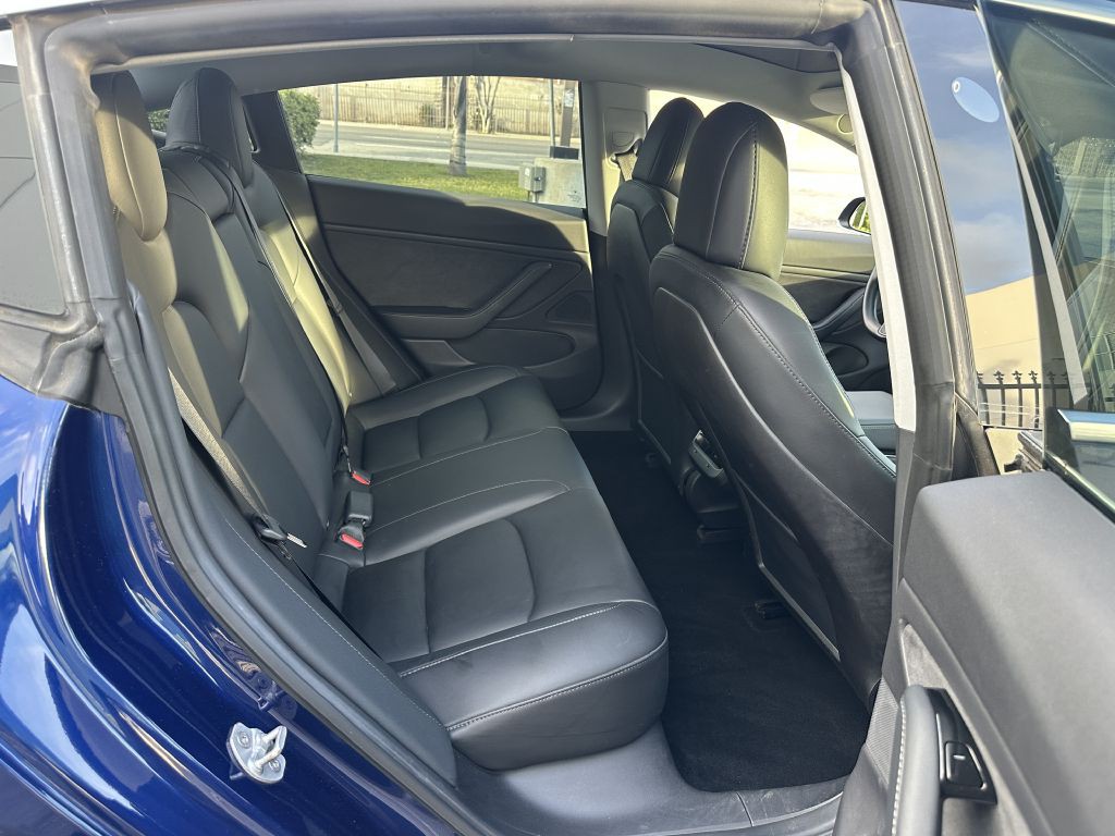 2019 Tesla Model 3 Image 9