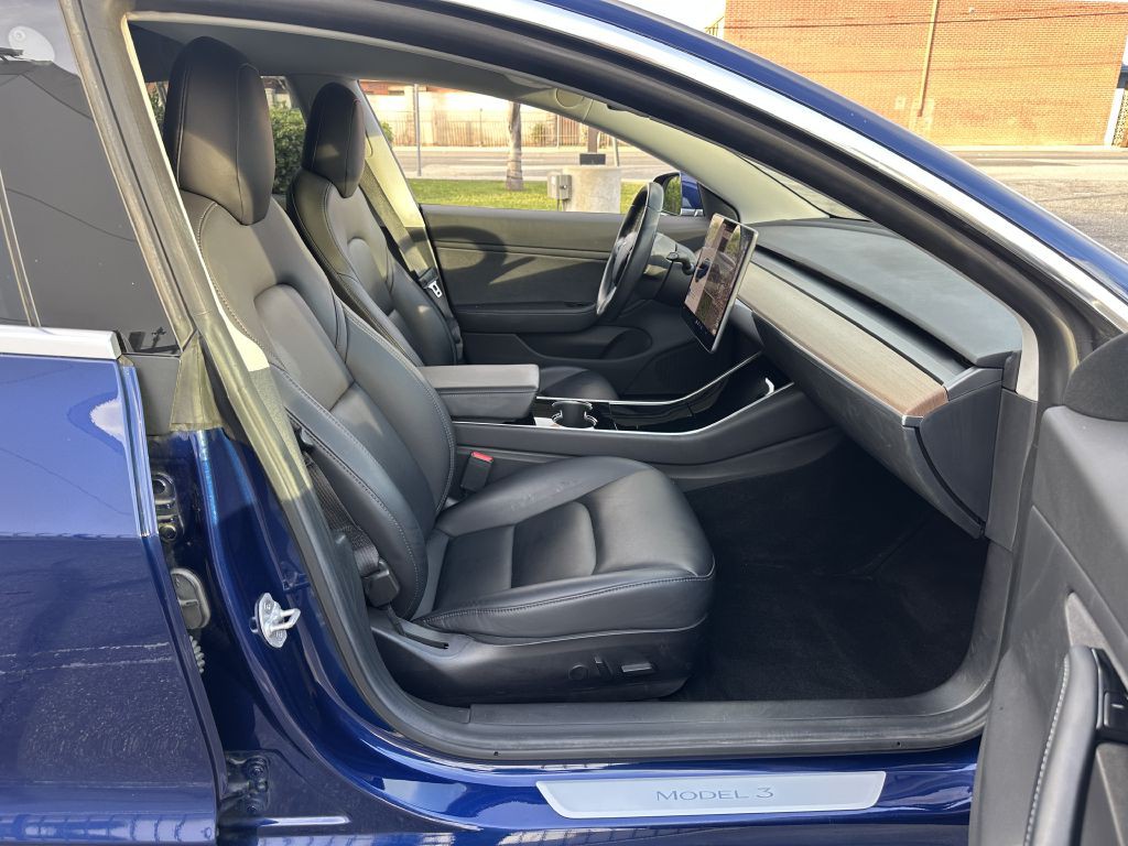 2019 Tesla Model 3 Image 10