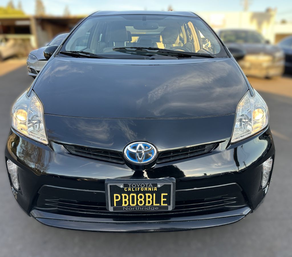 2014 Toyota Prius Image 1
