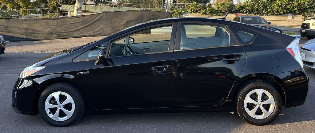 2014 Toyota Prius Image 5