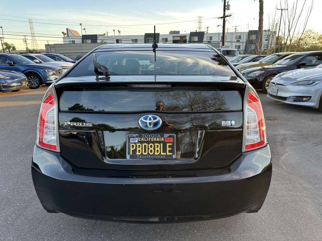 2014 Toyota Prius Image 9