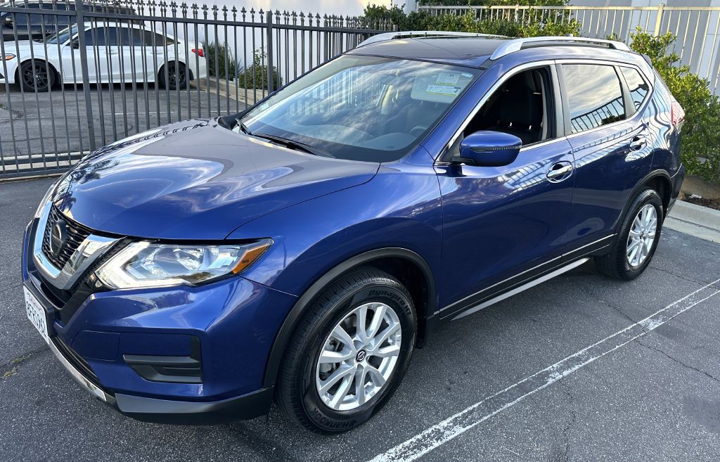 2018 Nissan Rogue Image 2
