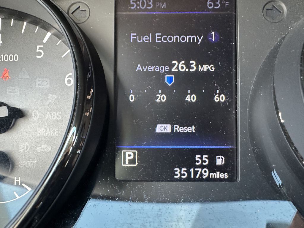 2018 Nissan Rogue Image 16