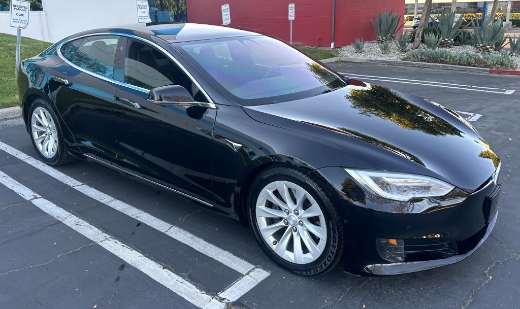 2017 Tesla Model S Image 9