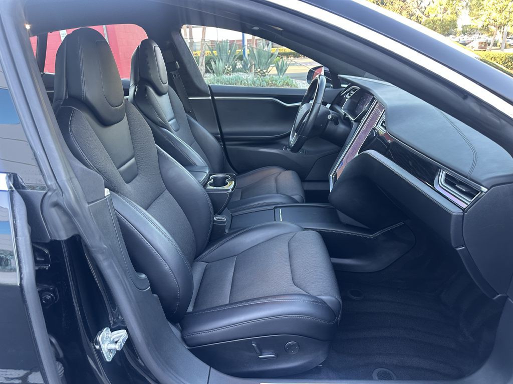 2017 Tesla Model S Image 15
