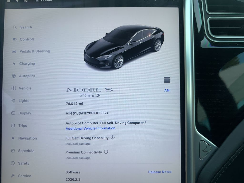 2017 Tesla Model S Image 23