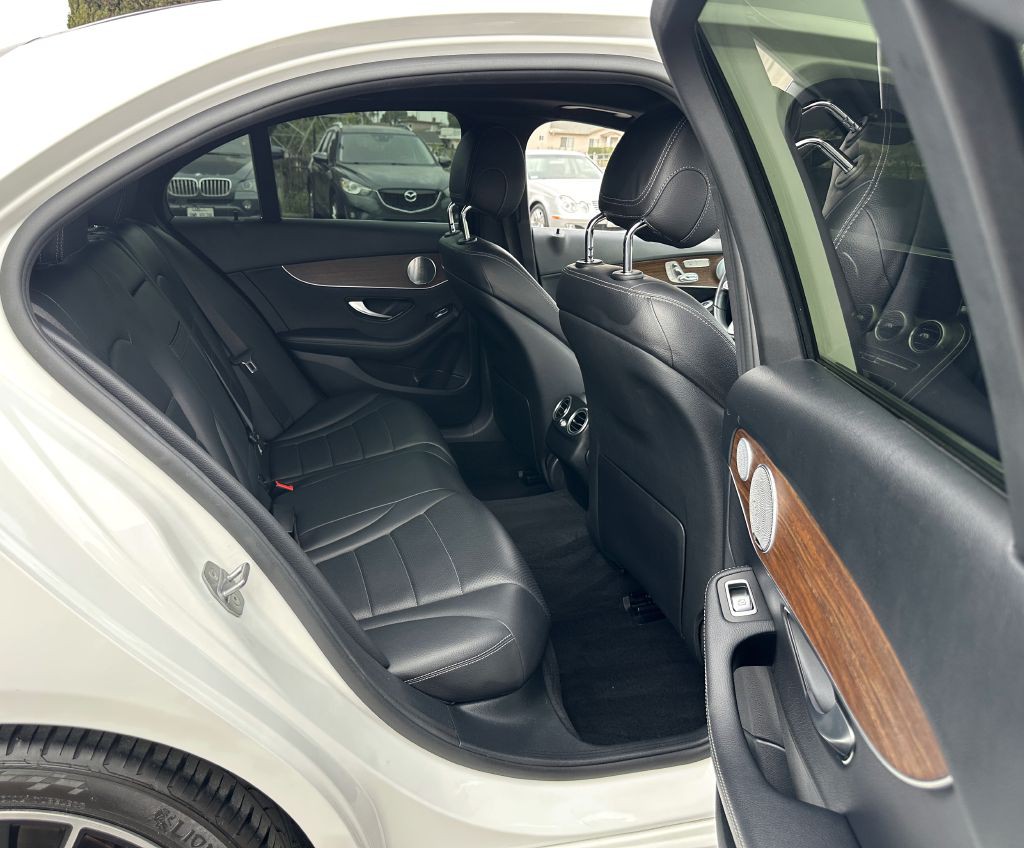 2021 Mercedes-Benz C-Class Image 11