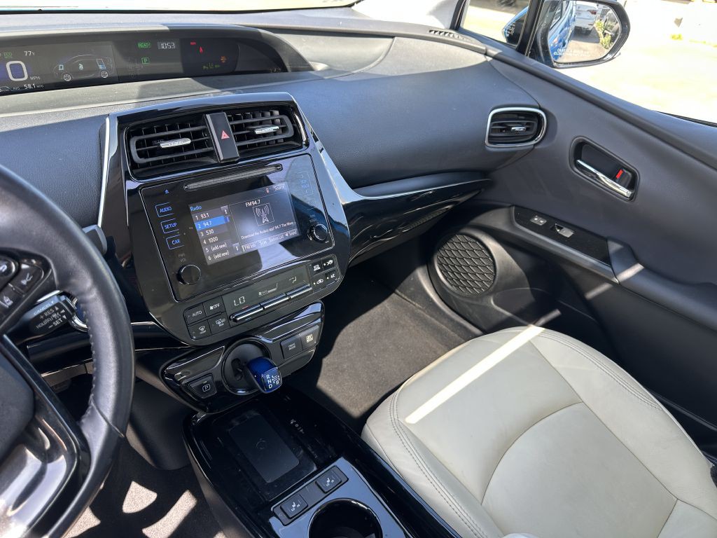 2019 Toyota Prius Image 23