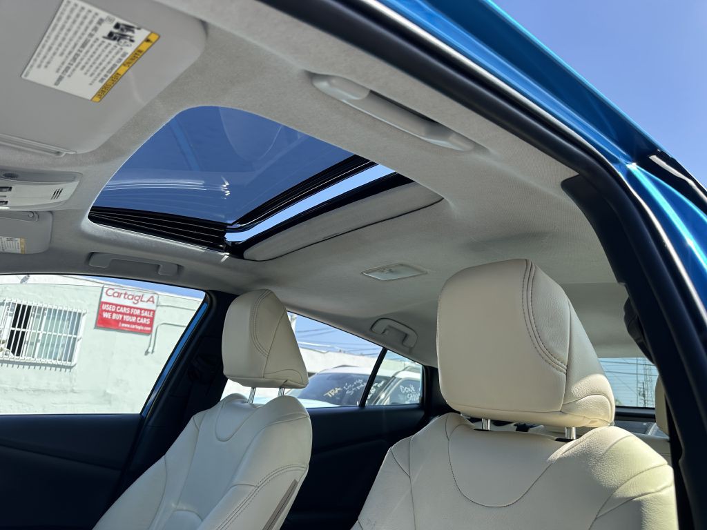 2019 Toyota Prius Image 24