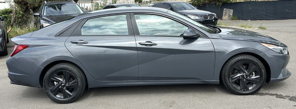 2023 Hyundai Elantra Image 6