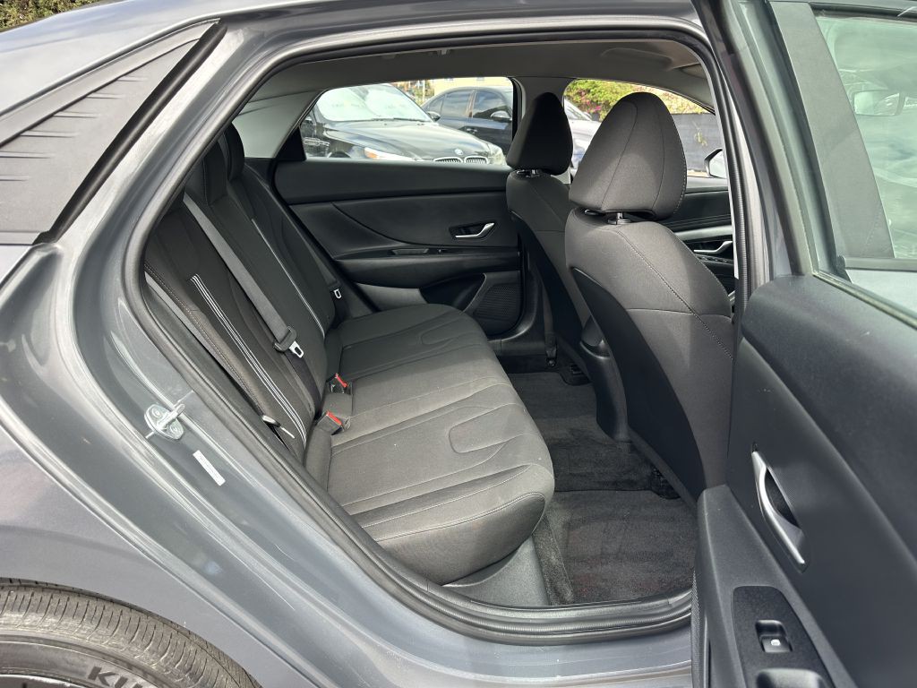 2023 Hyundai Elantra Image 10