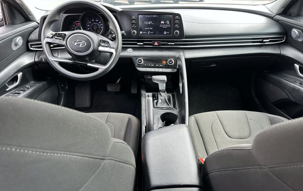 2023 Hyundai Elantra Image 14