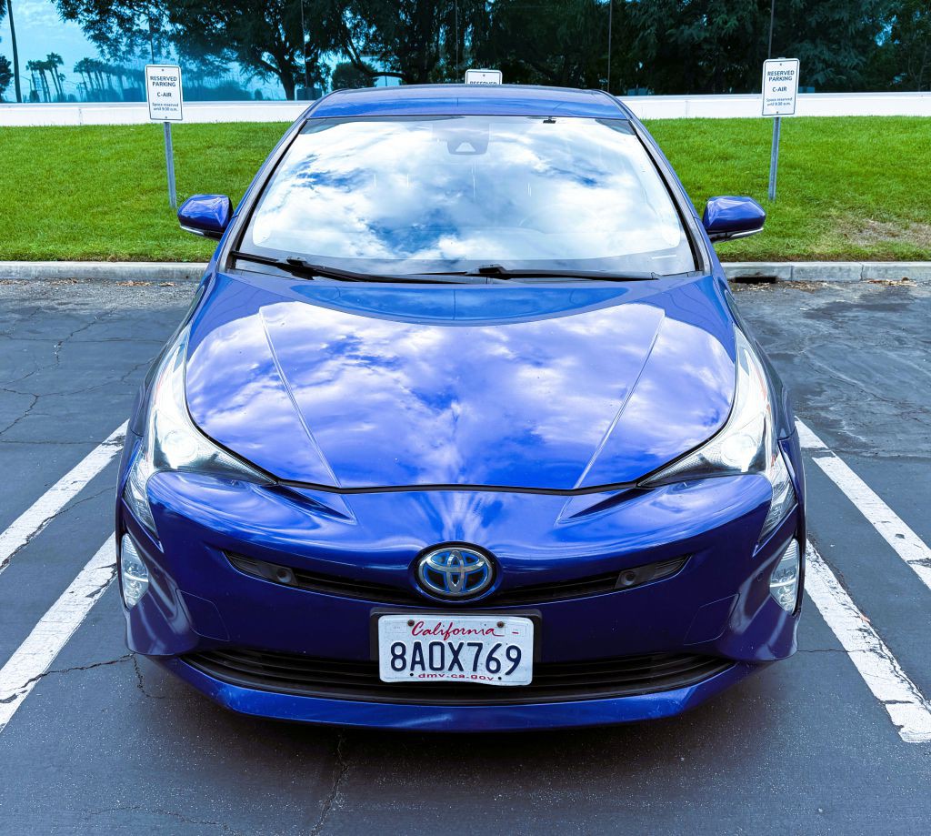 2017 Toyota Prius Image 1