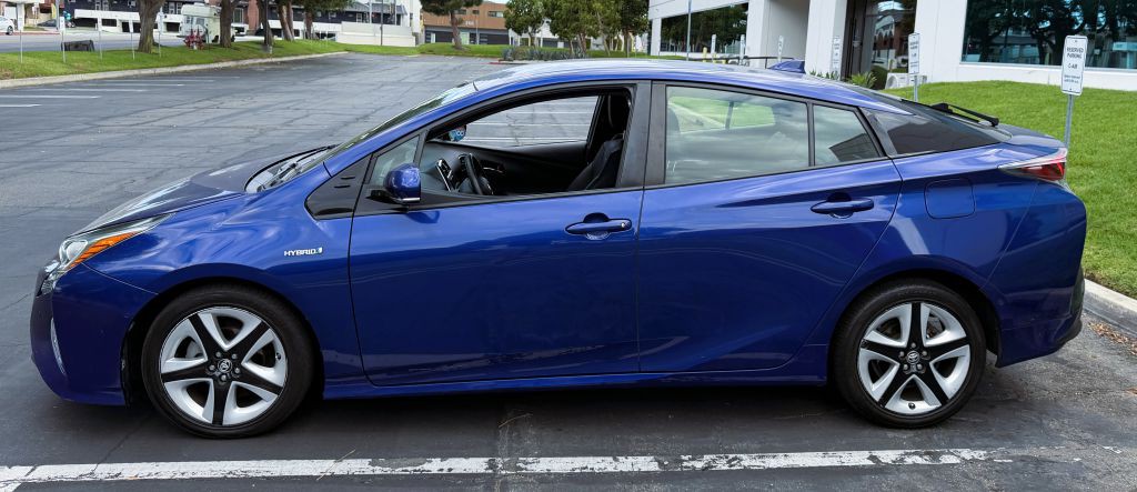 2017 Toyota Prius Image 4