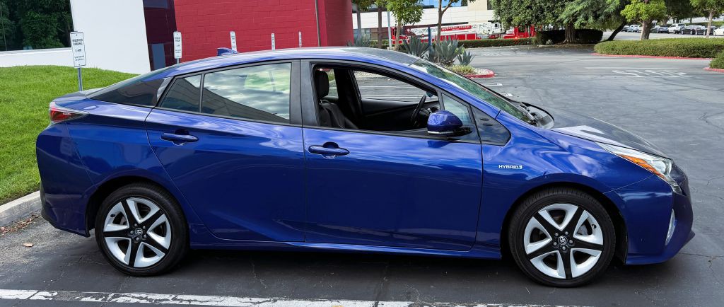 2017 Toyota Prius Image 7