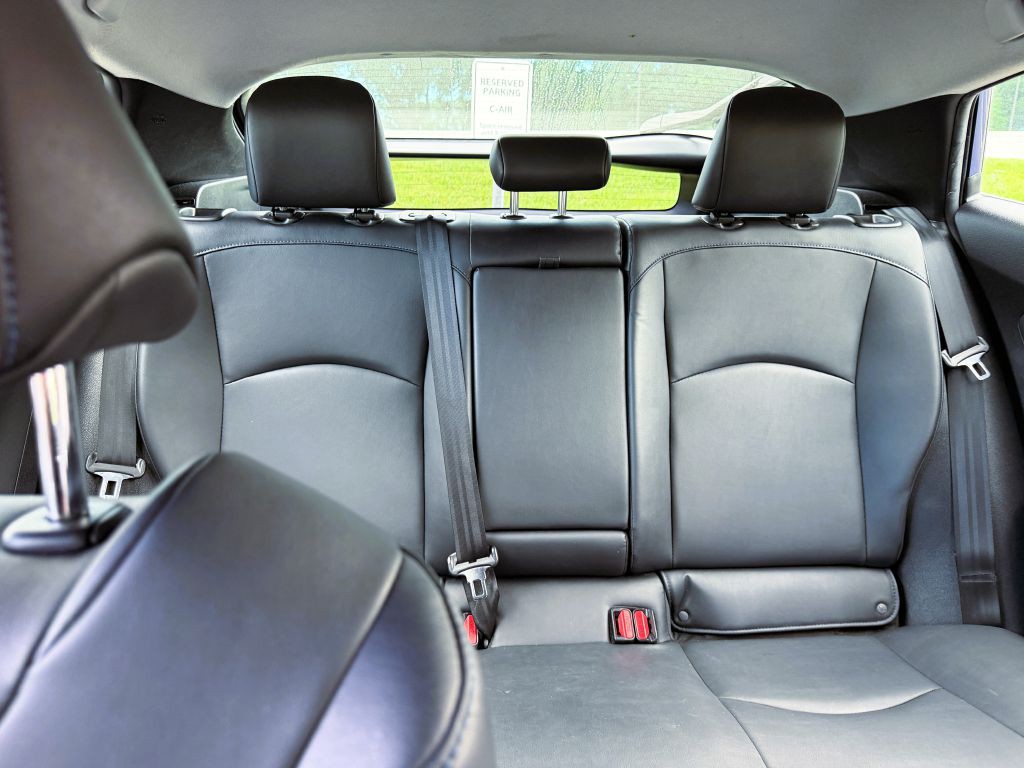 2017 Toyota Prius Image 13
