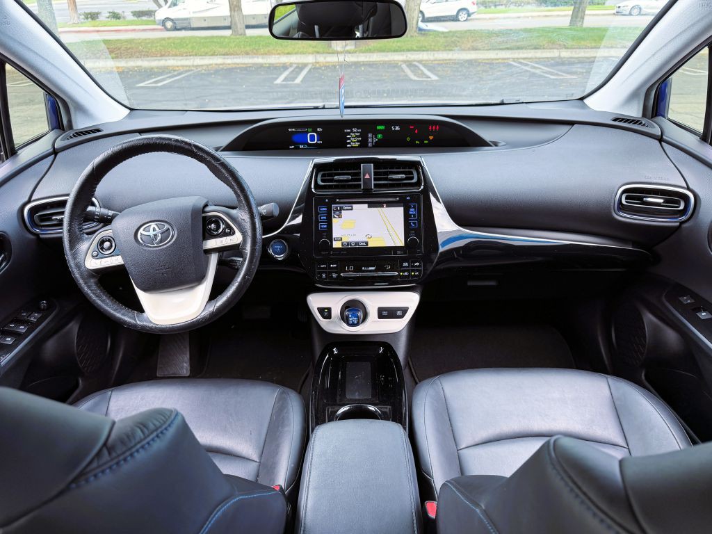 2017 Toyota Prius Image 14