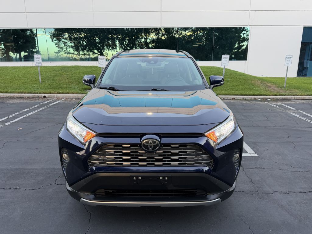 2020 Toyota Rav4 Image 1