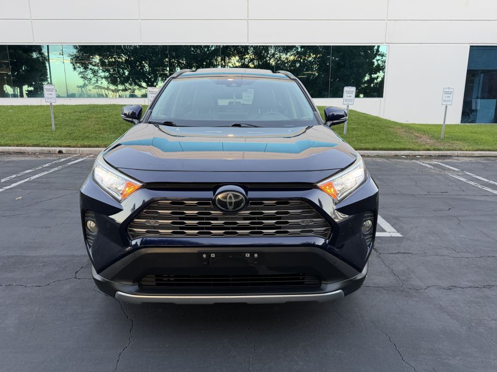 2020 Toyota Rav4 Image 2