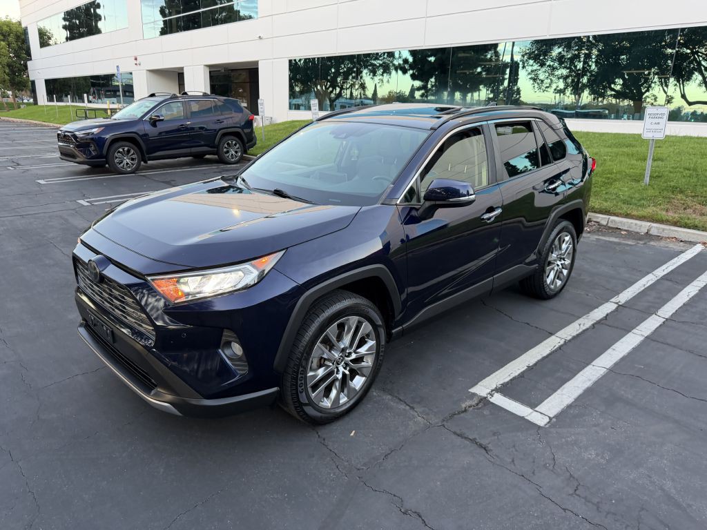 2020 Toyota Rav4 Image 3