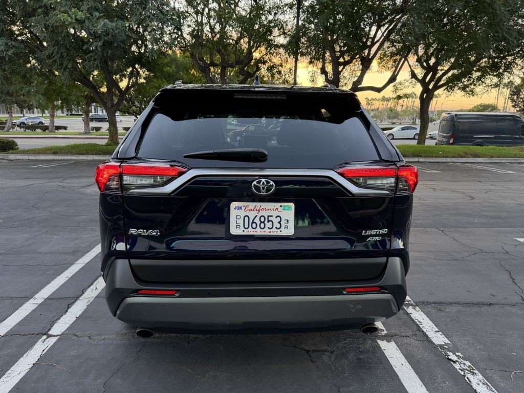 2020 Toyota Rav4 Image 6
