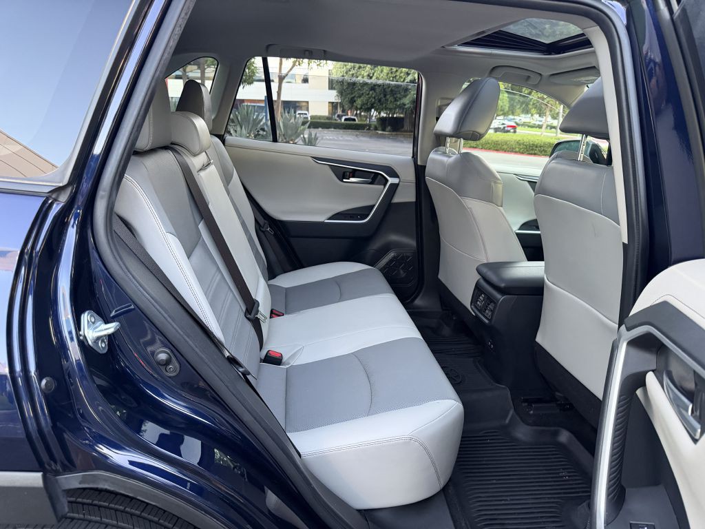 2020 Toyota Rav4 Image 13