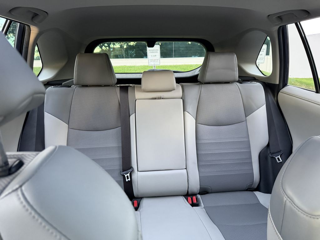 2020 Toyota Rav4 Image 15